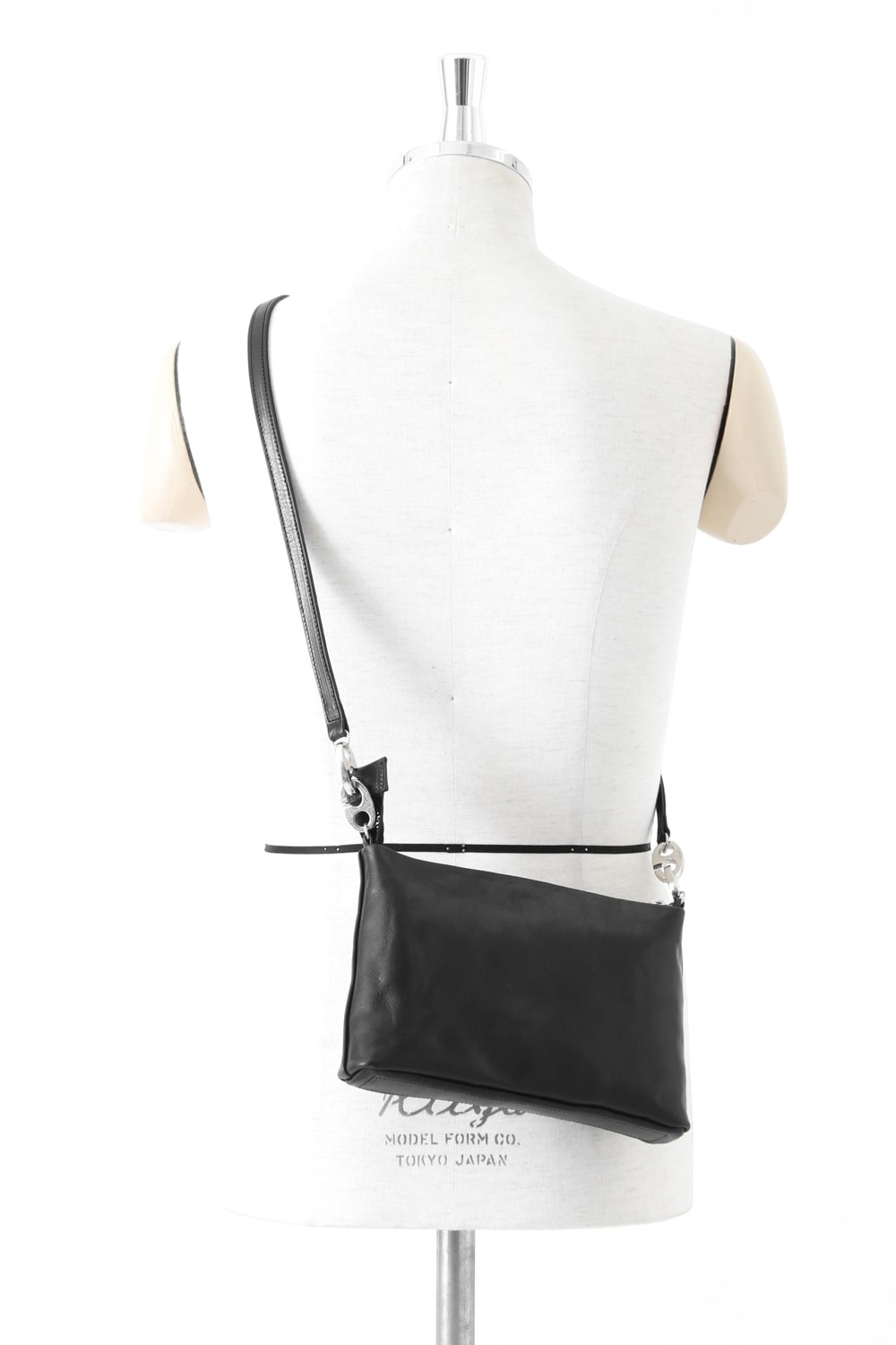 CORNELIAN TAURUS Hone Punch Shoulder 03 CORNELIAN TAURUS Hone Punch Shoulder 03