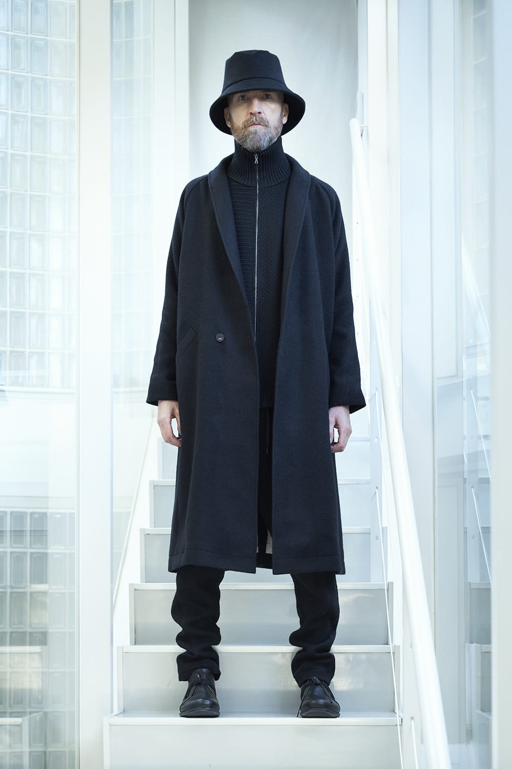 DEVOA 22-23AW A daring move to break down the restful image a little  - CTI-SSG Shawl collar coat brushed cashgora KTS-MLH-Black High neck knit merino wool Black PTN-GRE Easy pants brushed cashgora linen  FW-CTN Leather Shoes GUIDI Calf  2-002