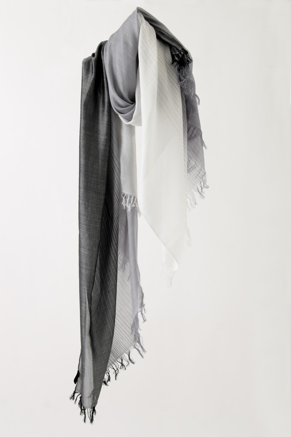 Divka - Cotton Silk Shuttel Gradation Stole Divka - Cotton Silk Shuttel Gradation Stole