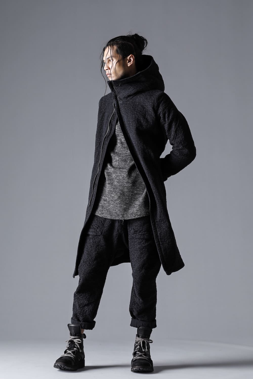 D.HYGEN(ディーハイゲン) 22-23AW(秋冬) ST107-0322A Scabジャガードストレッチコットンデニムテーパードクロップドパンツ