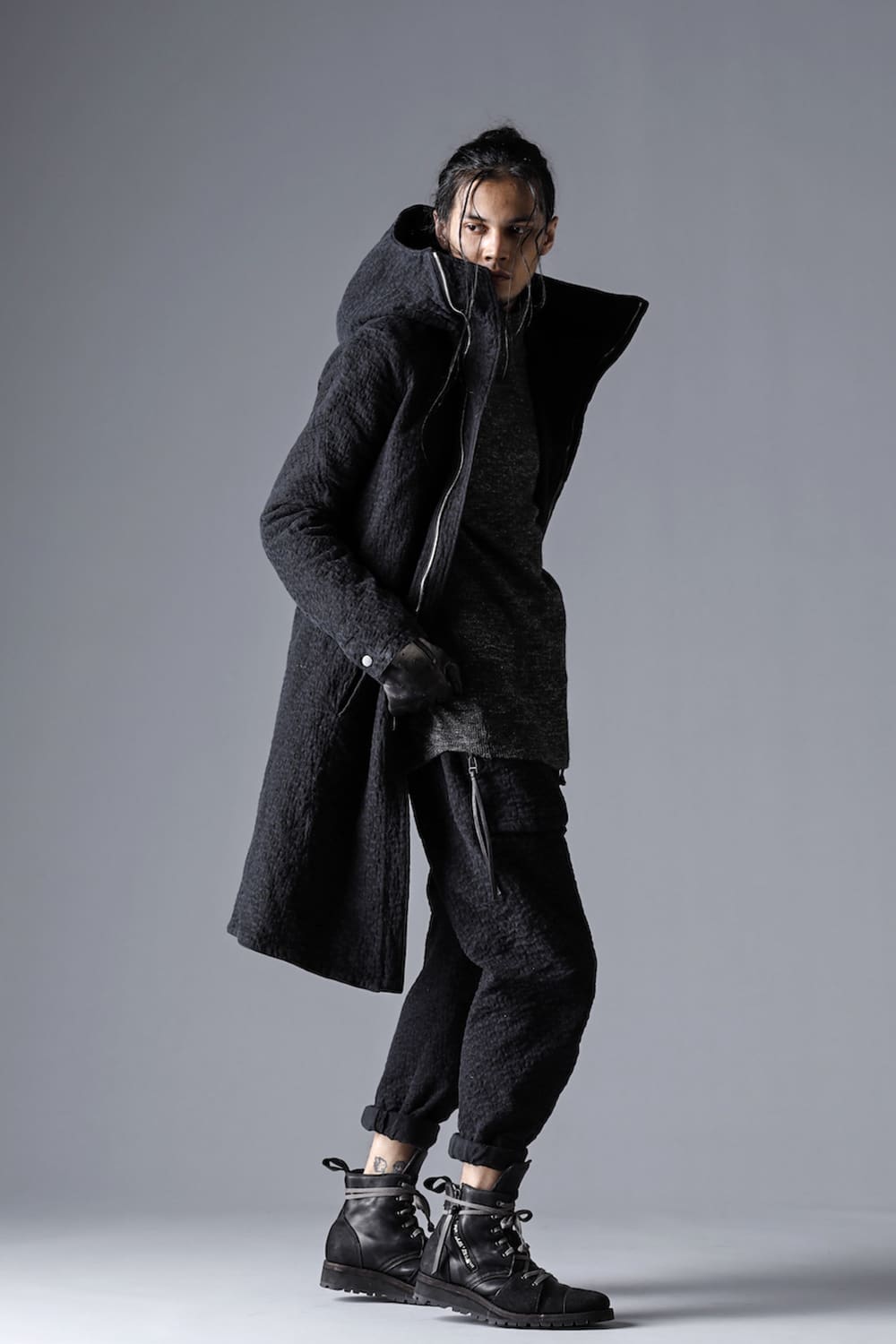 D.HYGEN(ディーハイゲン) 22-23AW(秋冬) ST107-0322A Scabジャガードストレッチコットンデニムテーパードクロップドパンツ 2-002