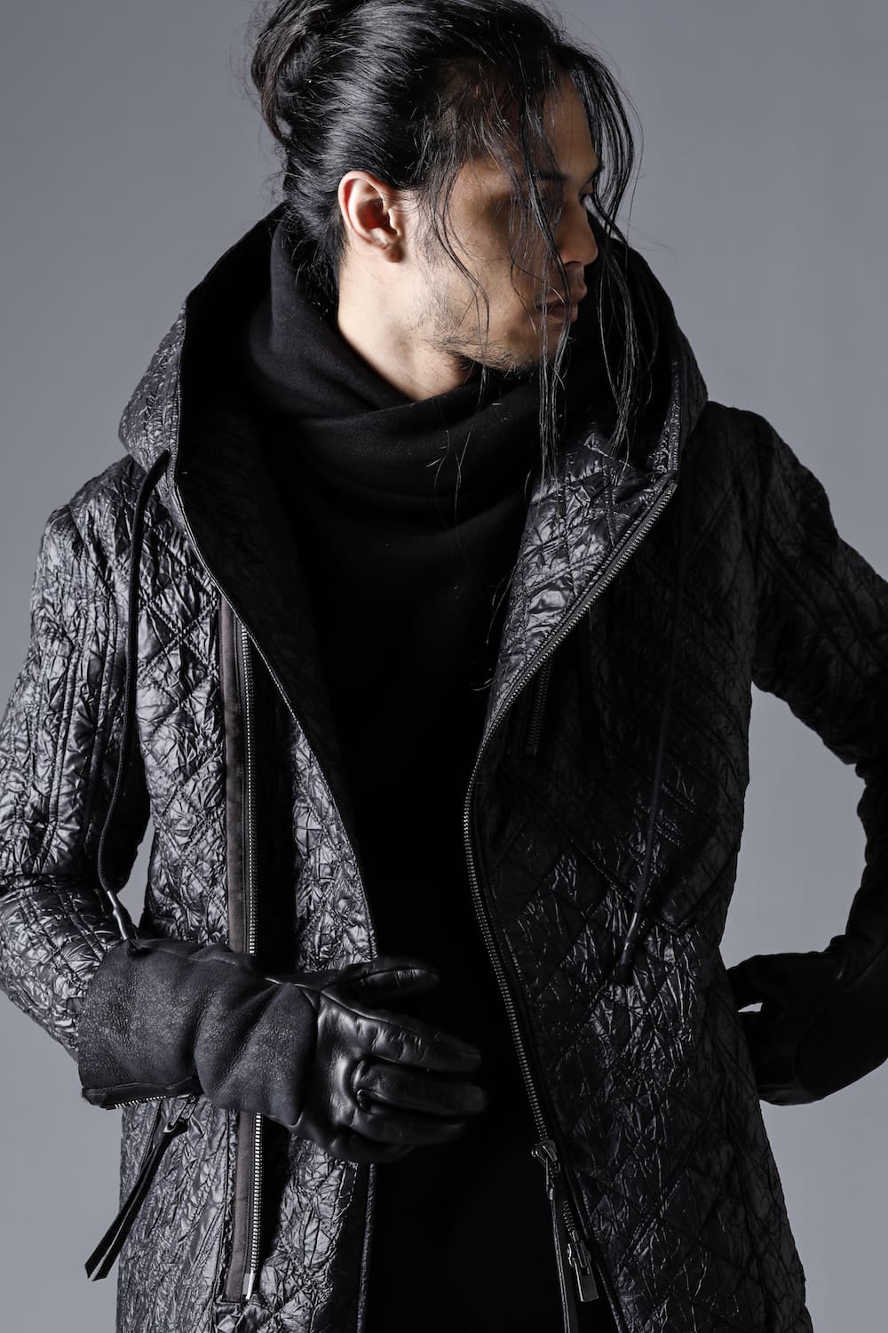 D.HYGEN(ディーハイゲン) 22-23AW(秋冬) ST108-0422A フレンチベイビーラムムートン×ホースレザーコンビネーショングローブ 4-001