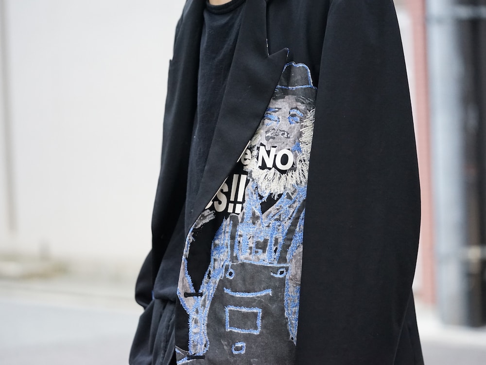 Yohji Yamamoto Deformation Collar Print Jacket  06