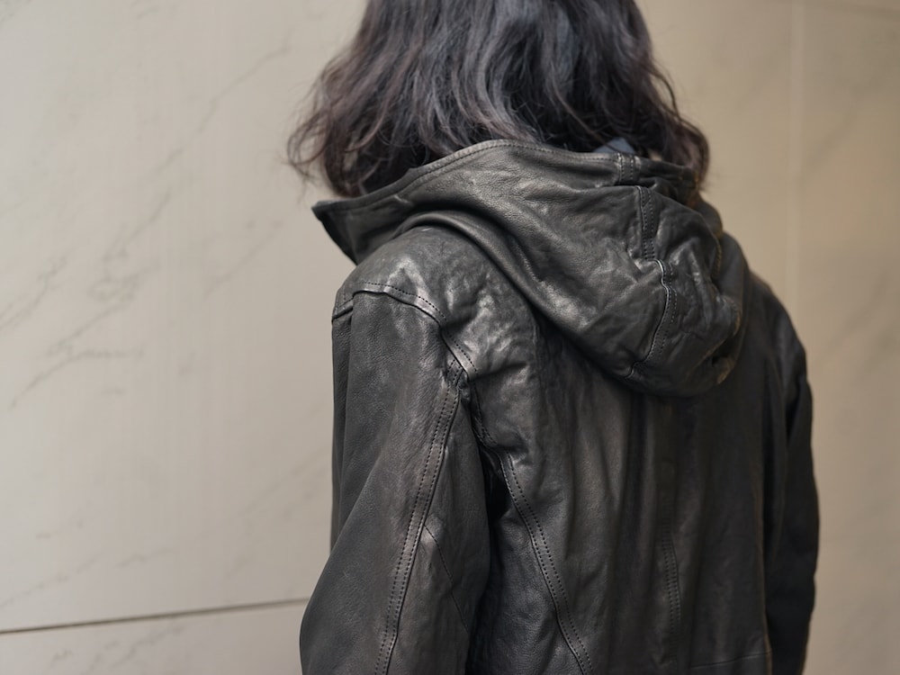 The Viridi-anne 18SS Lamb Hood Blouson Style 08