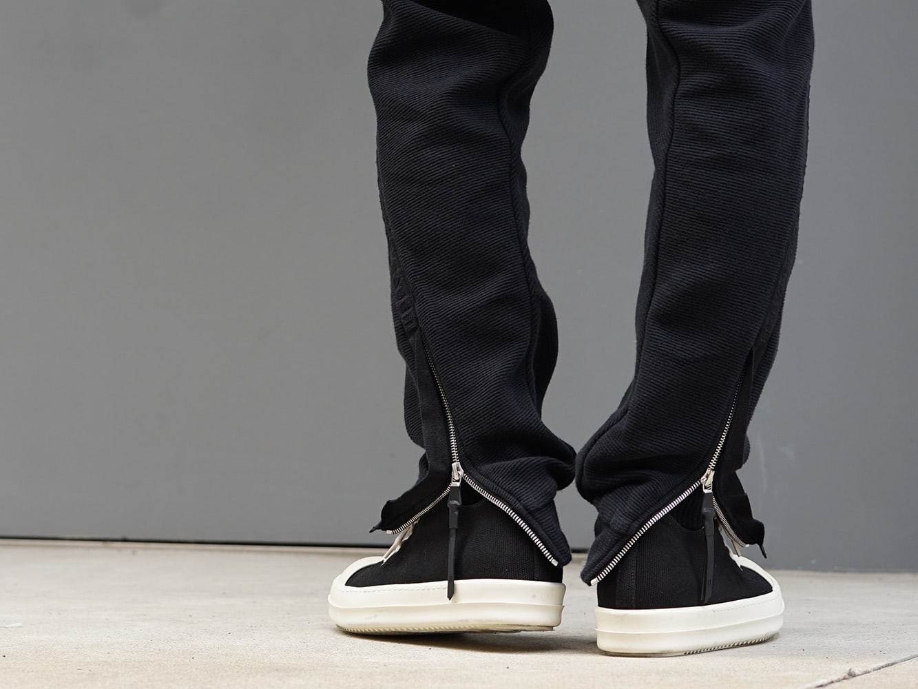 ISAAC SELLAM &11 by Boris Bidjan Saberi 2019SS Black Style