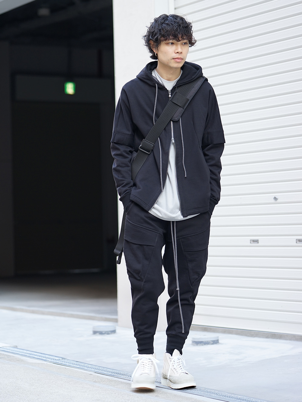 The Viridi-anne 19SS Black Work Casual Style