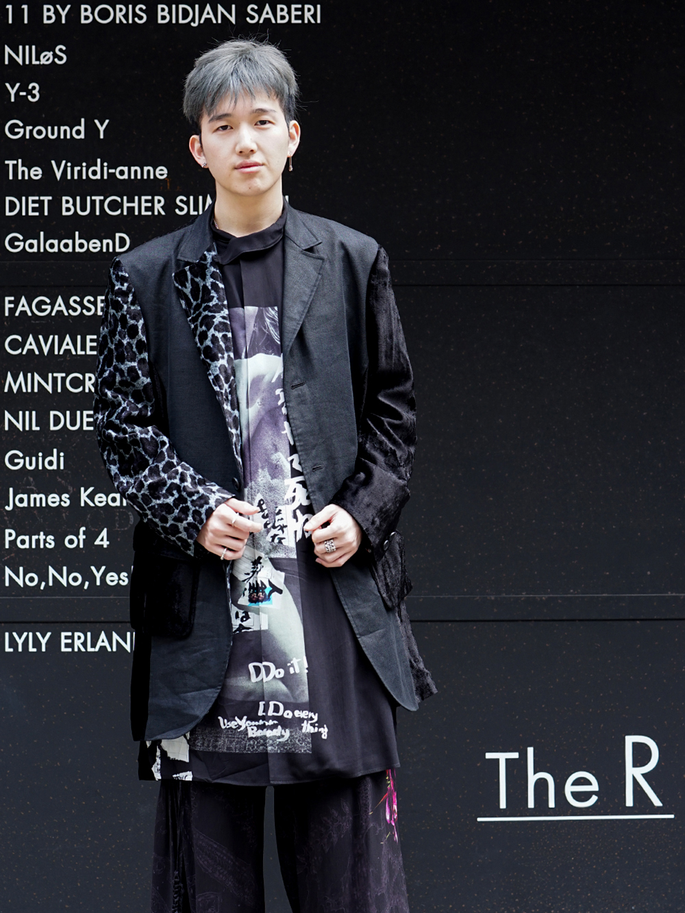 The R New Staff【堀田】 - 1-001