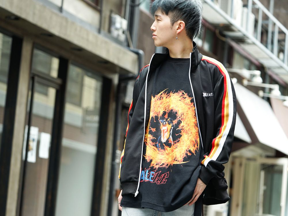 ブログタイトル - 2-001