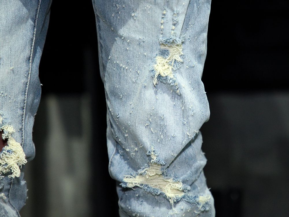 CAVIALE x The R LIMITED HOODIE Styling - 3-004