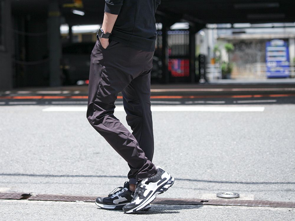 Promenade - DEVOA & 11 by Boris Bidjan Saberi - 2-004