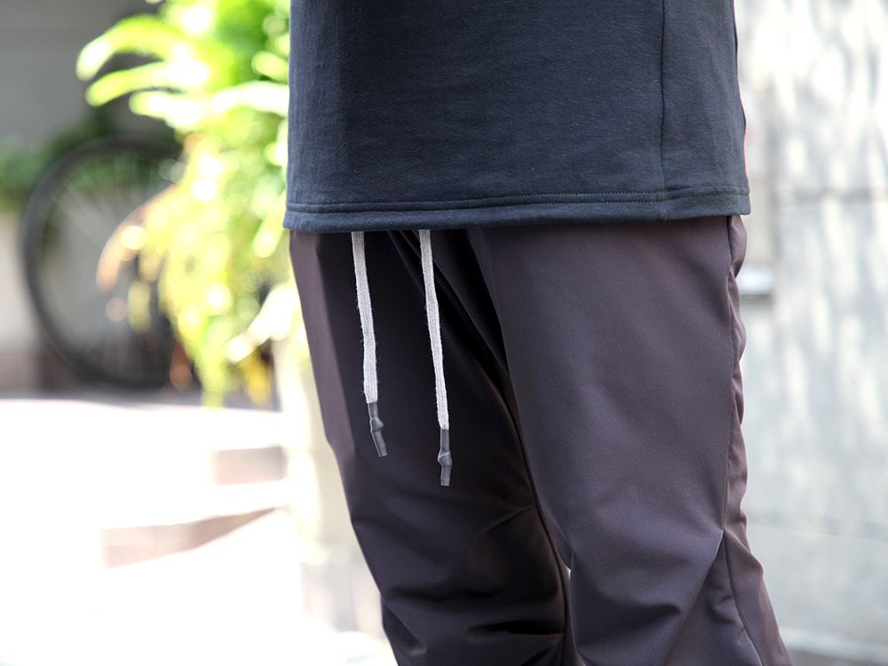 Promenade - DEVOA & 11 by Boris Bidjan Saberi - 2-003