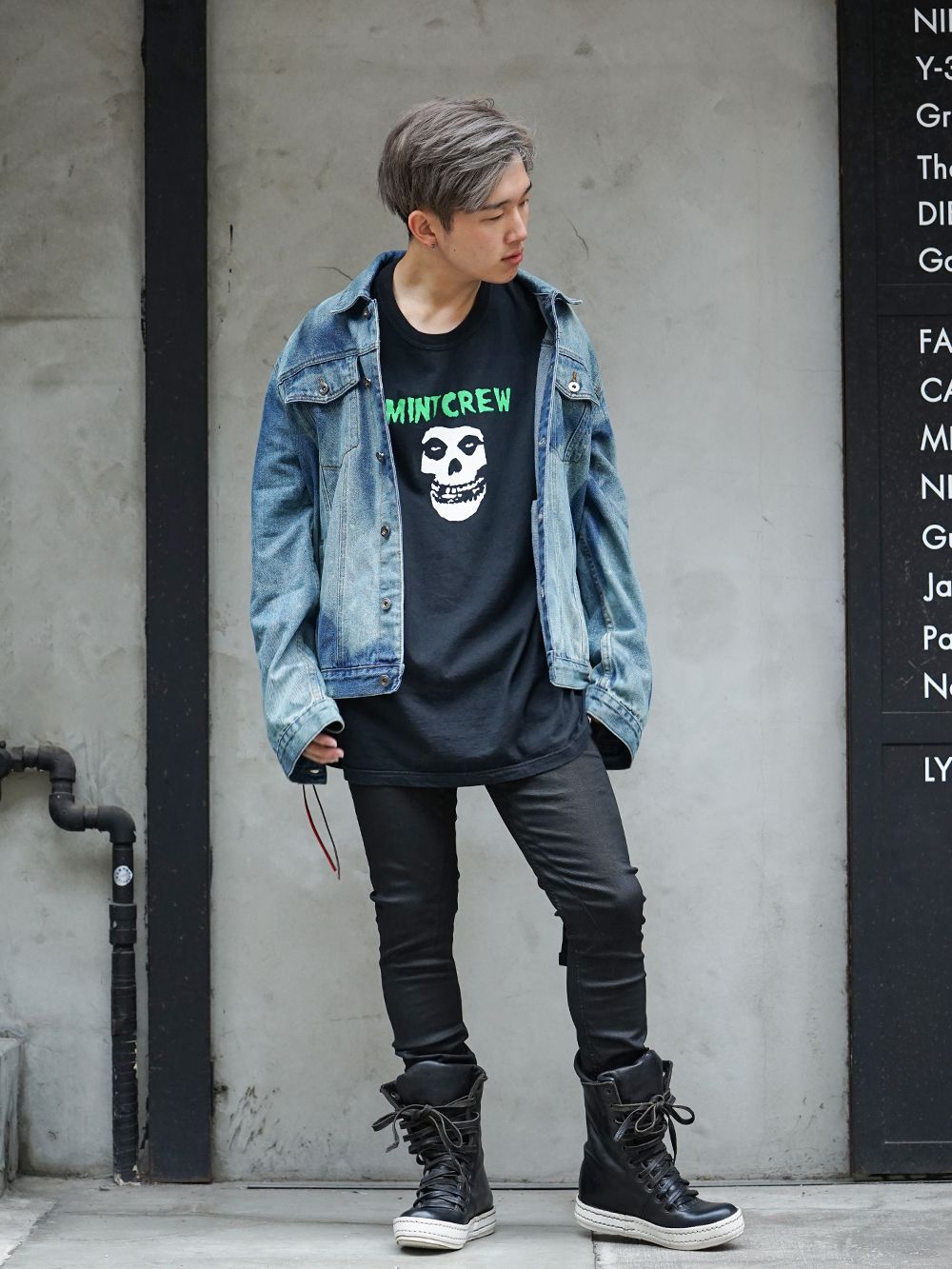 MINT CREW × Misfits Collaboration tee Styling - FASCINATE BLOG