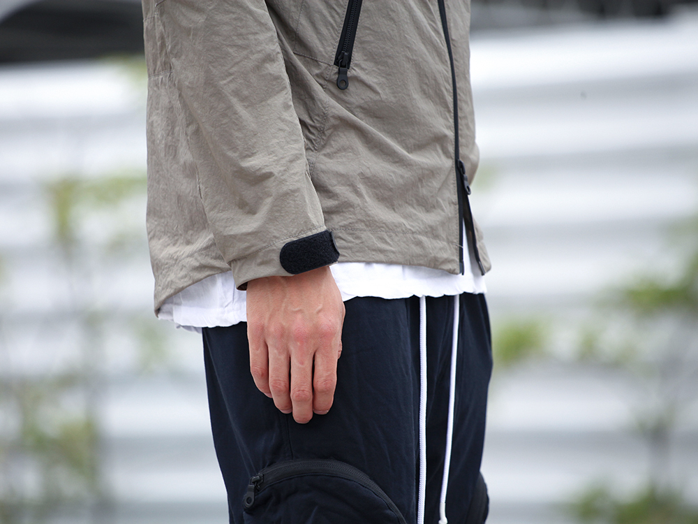 ブログタイトル - 2-004