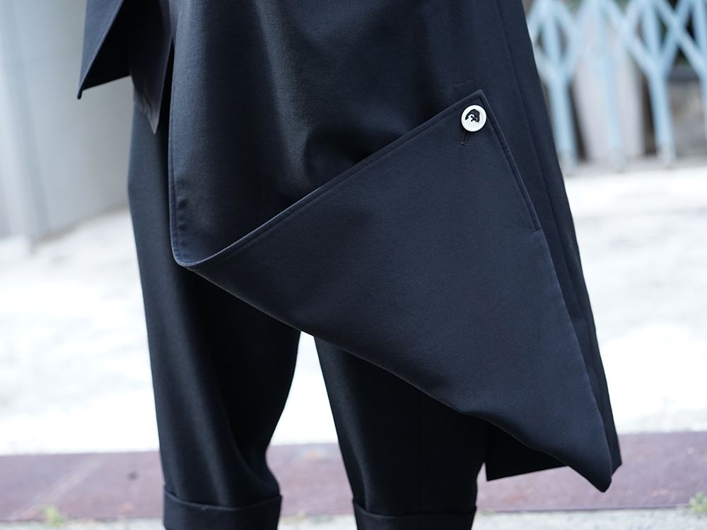 Yohji Yamamoto White Button Deformed collar Jacket Style - 2-006