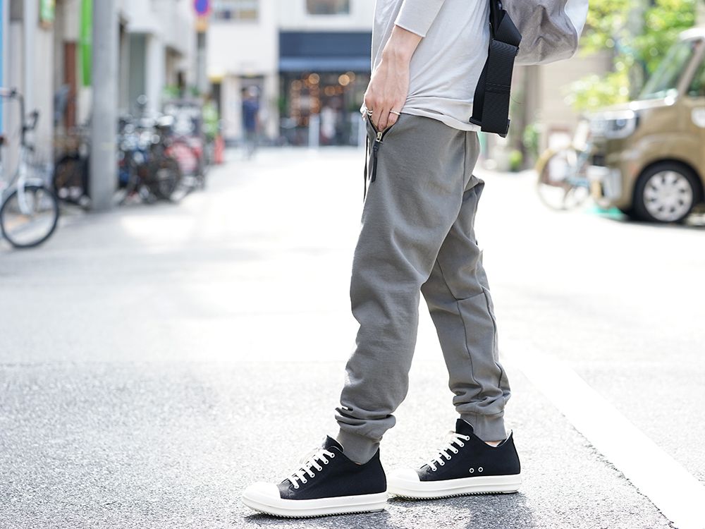 11 by Boris Bidjan Saberi Gray tone Style  - 3-002