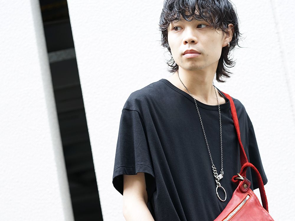 Yohji Yamamoto 19-20AW Style accented with accessories - 2-002