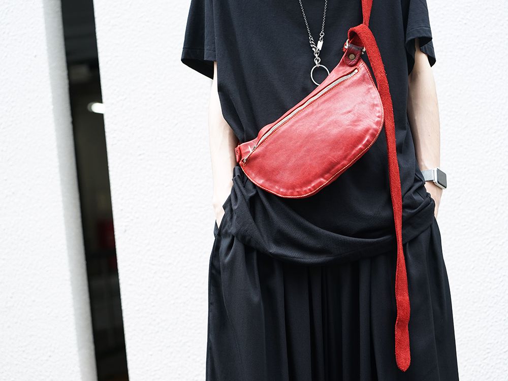 Yohji Yamamoto 19-20AW Style accented with accessories - 2-004