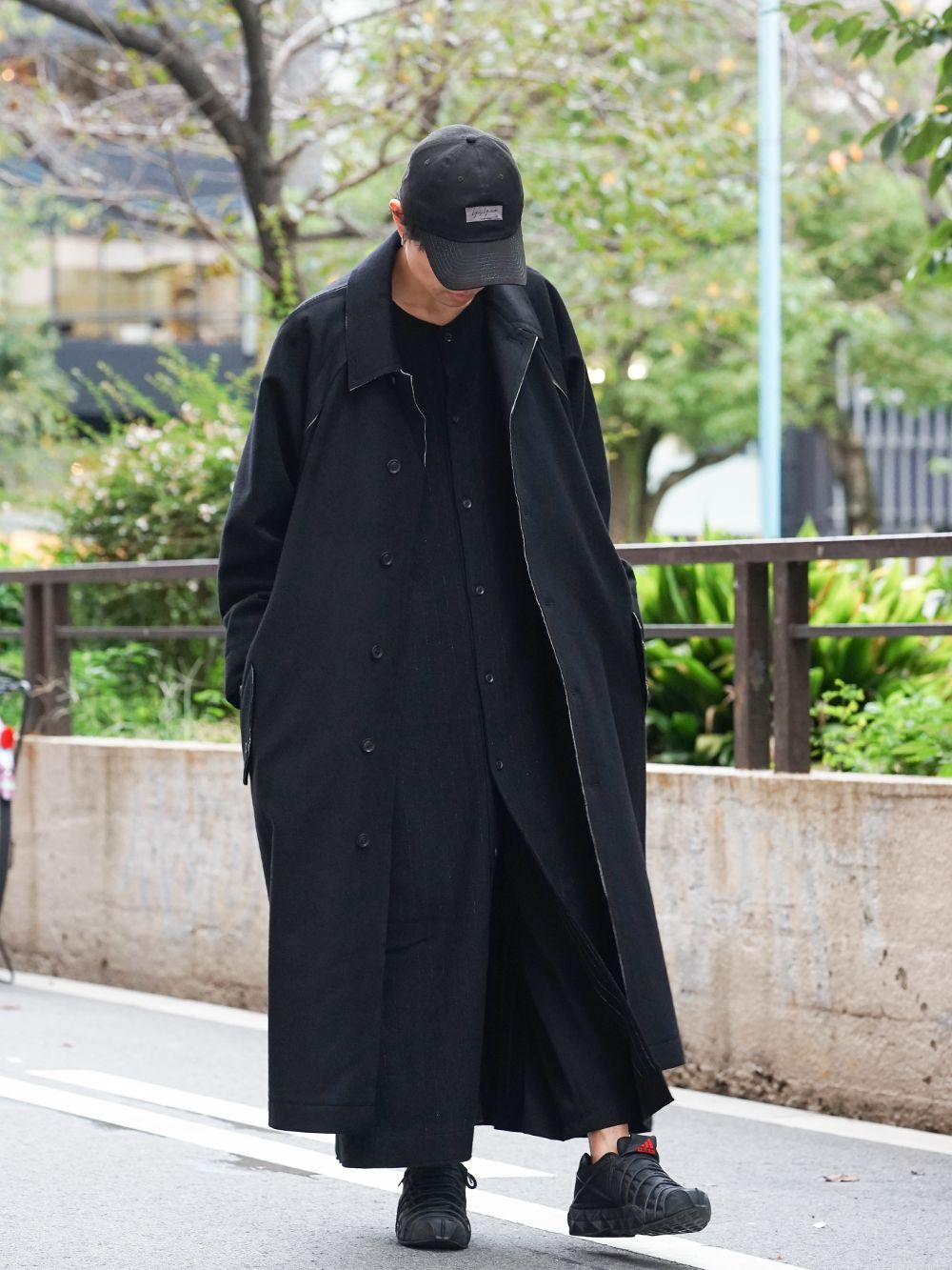 Yohji Yamamoto ヨウジヤマモト コート ブラック ロング トレンチ身幅63cm