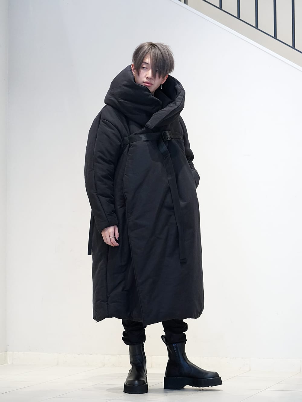JULIUS 19 Fall Winter Collection HOODED OVERCOAT Styling!! - 1-001