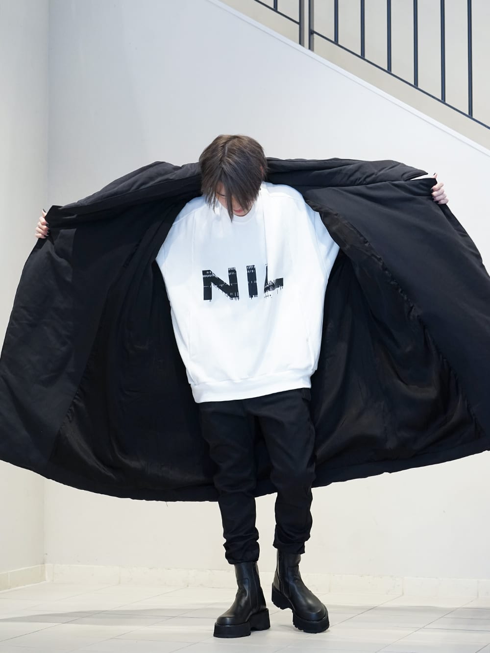 JULIUS 19 Fall Winter Collection HOODED OVERCOAT Styling!! - 3-004