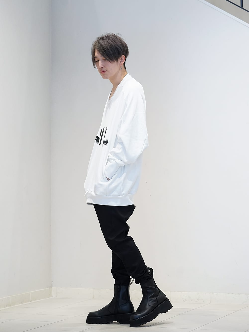 JULIUS 19 Fall Winter Collection HOODED OVERCOAT Styling!! - 3-002