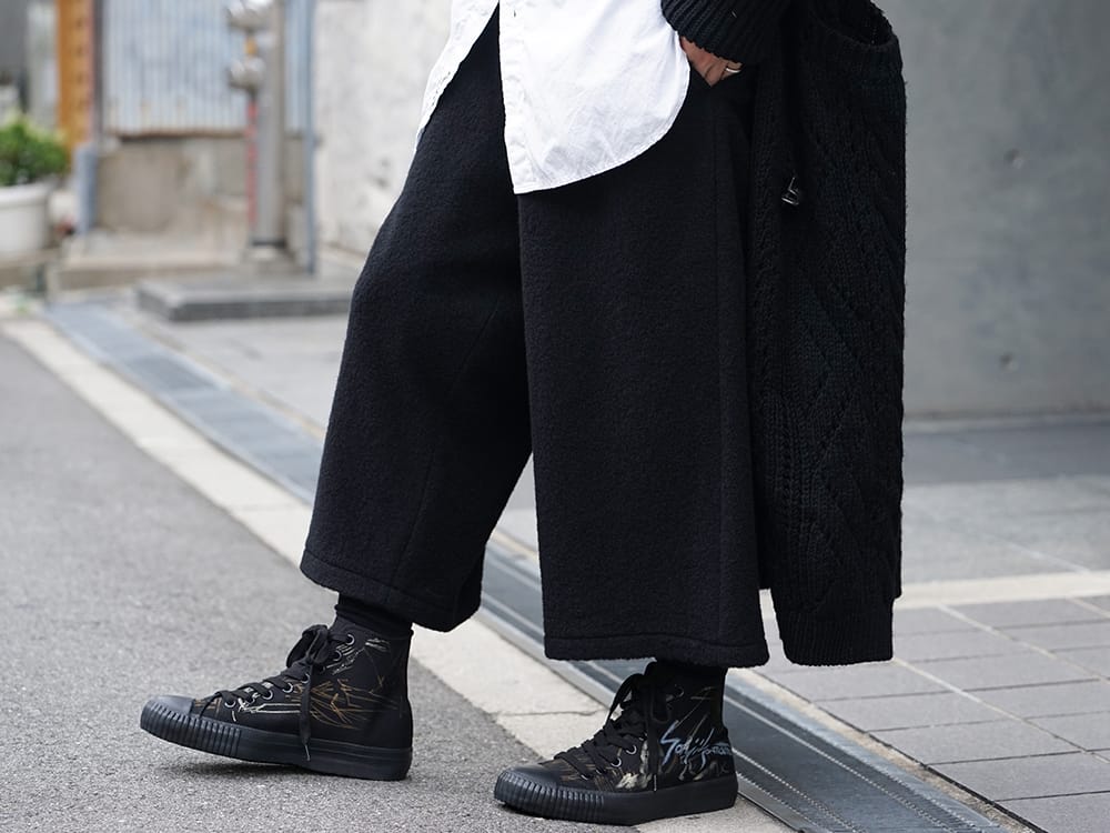 Yohji Yamamoto 19-20AW Style featuring a knitted coat - 3-003