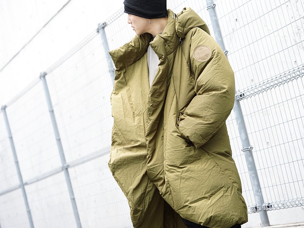 HAMCUS & 11 by BBS & The Viridi-anne 19aw khaki downcoat Styling