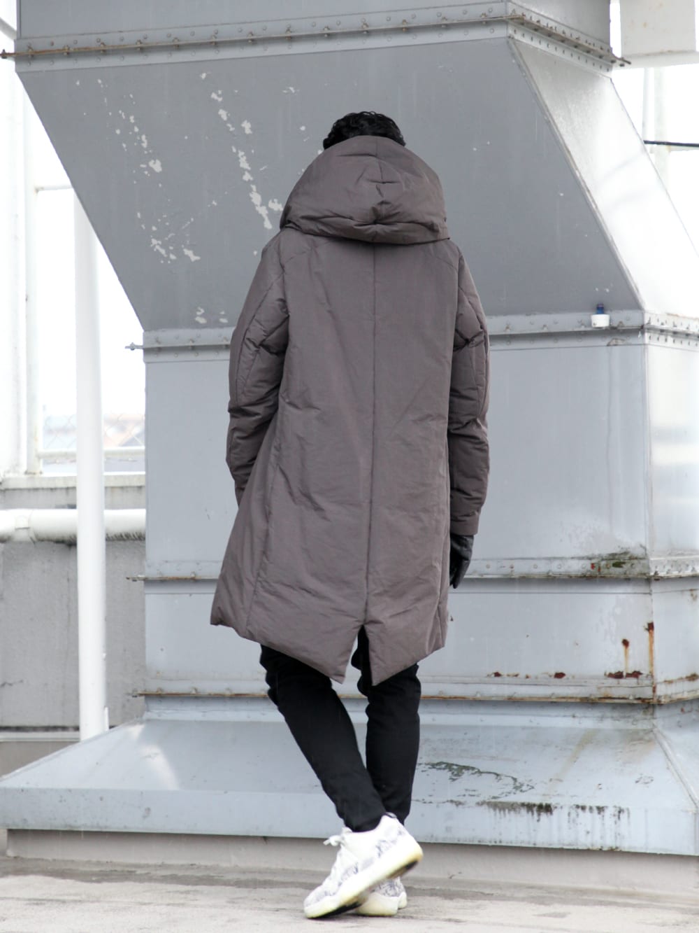 LOGY kyoto ATTACHMENT Pe Ny Peachskin hooded down coat STYLE