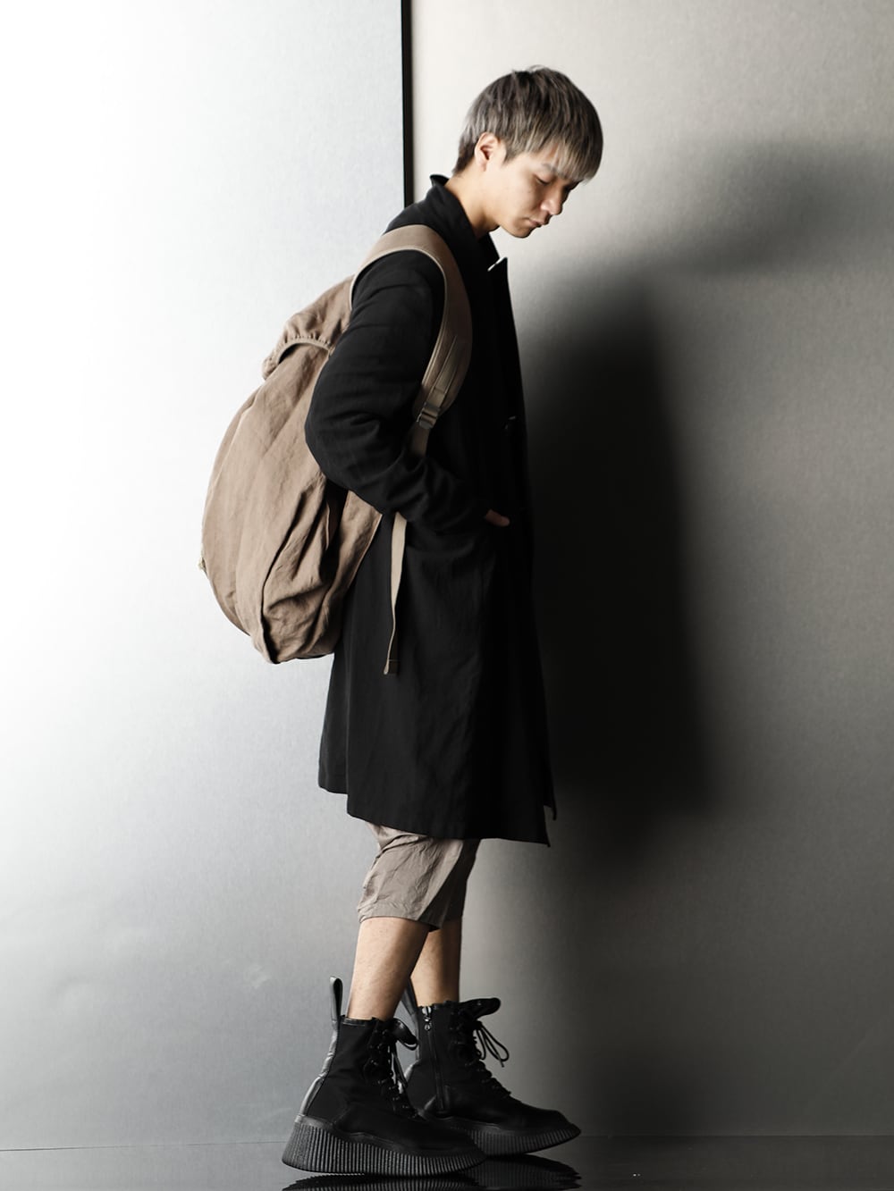 JULIUS 20SS Black x Earth Colouring Style - 1-002