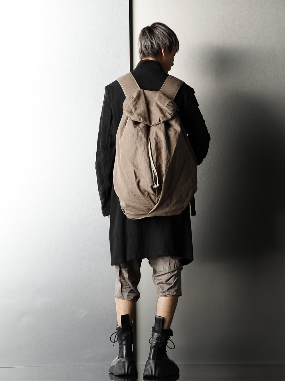 JULIUS 20SS Black x Earth Colouring Style - 1-003