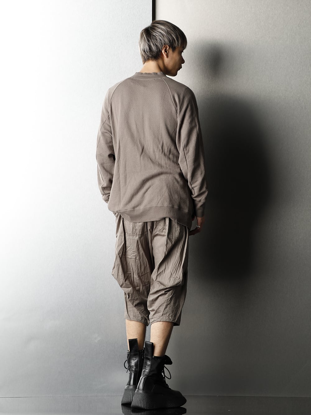 JULIUS 20SS Black x Earth Colouring Style - 3-003