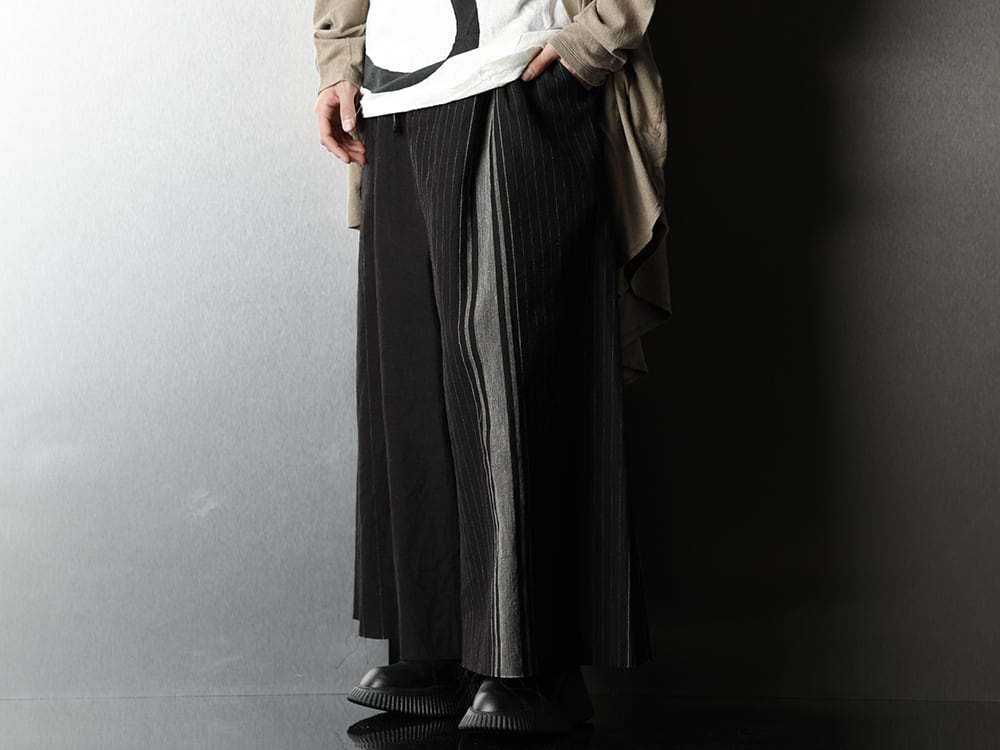 JULIUS x TVA 20SS Deformed silhouette Styling - 3-002