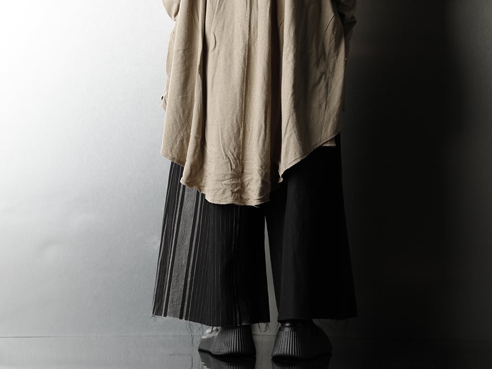 JULIUS x TVA 20SS Deformed silhouette Styling - 3-003