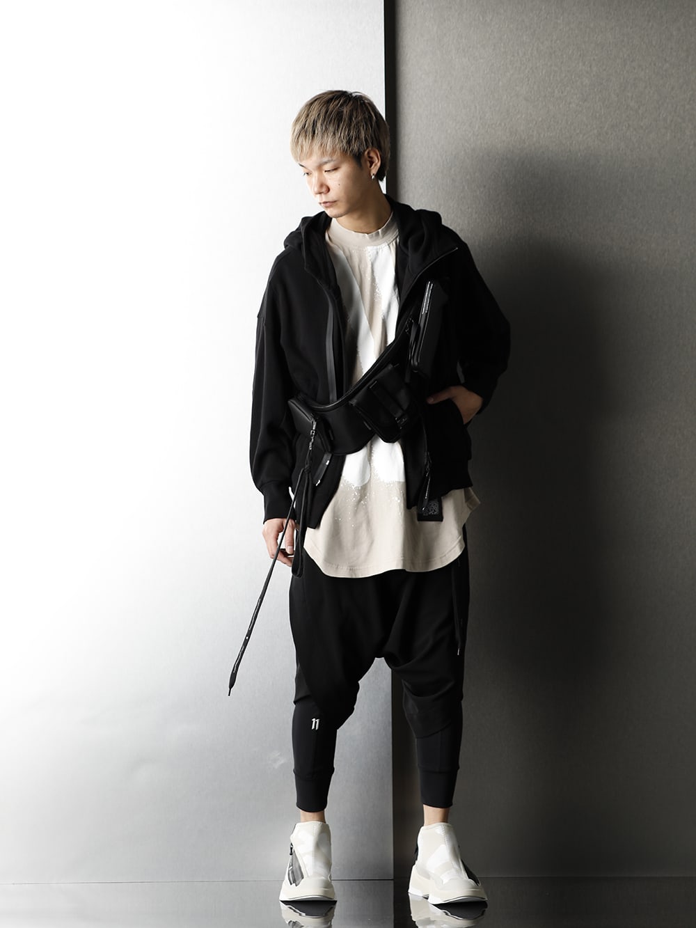 NILøS Black & Beige color Sporty styling - 1-001