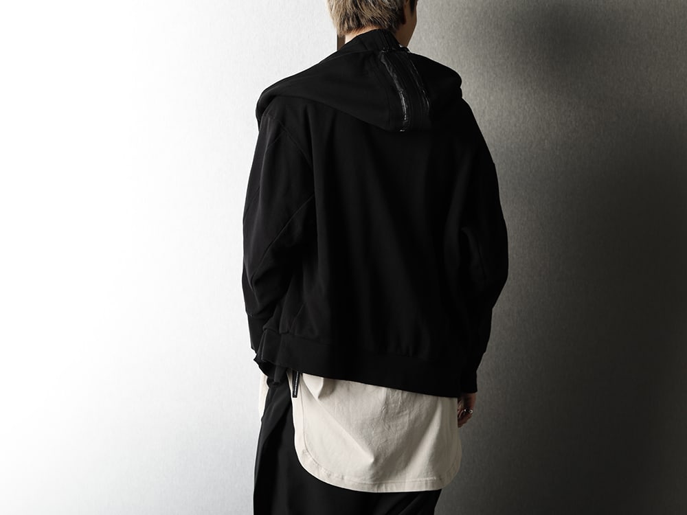 NILøS Black & Beige color Sporty styling - 2-002