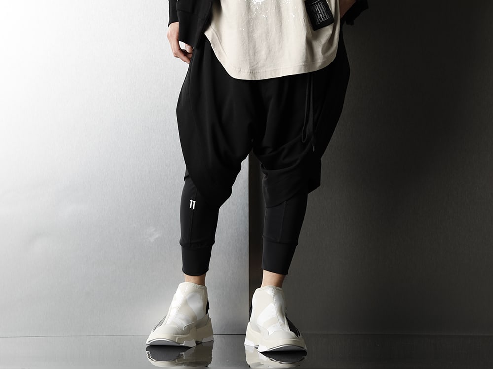 NILøS Black & Beige color Sporty styling - 3-001