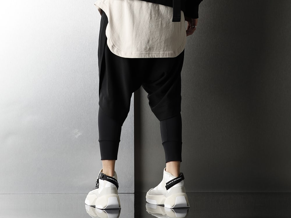 NILøS Black & Beige color Sporty styling - 3-003