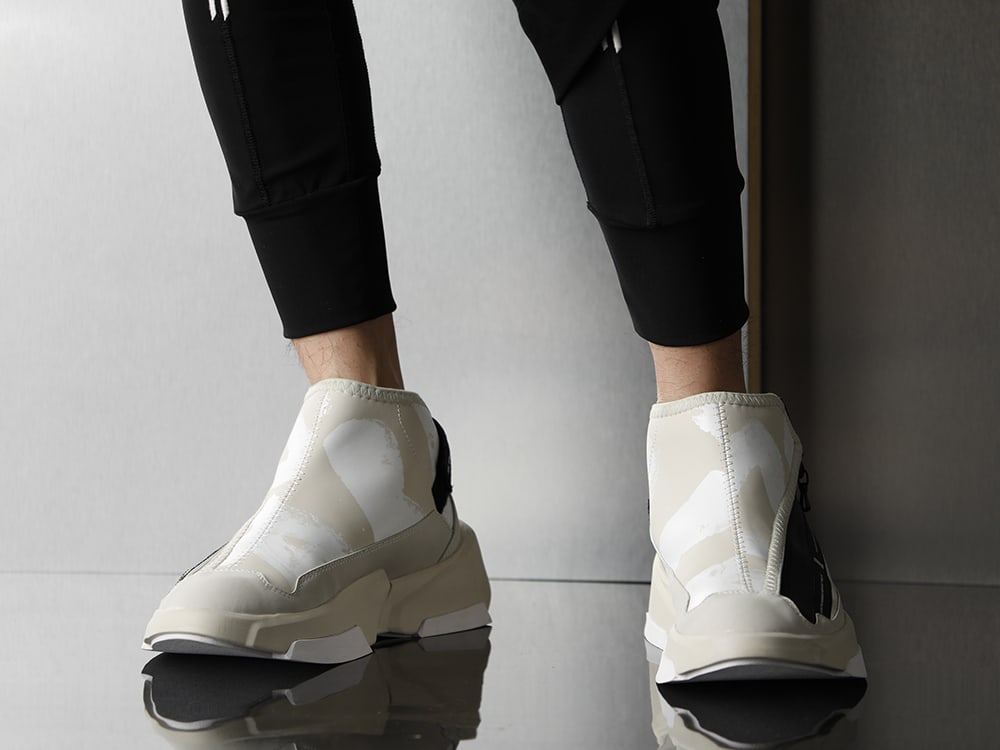 NILøS Black & Beige color Sporty styling - 3-005