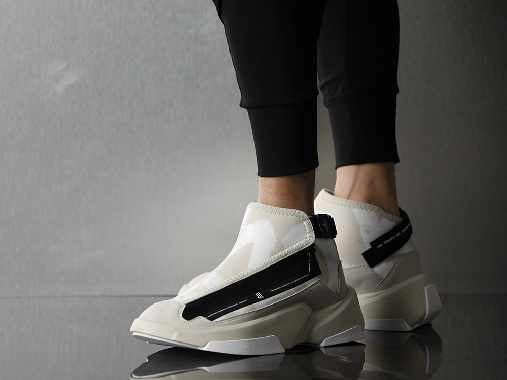 NILøS Black & Beige color Sporty styling - 3-006