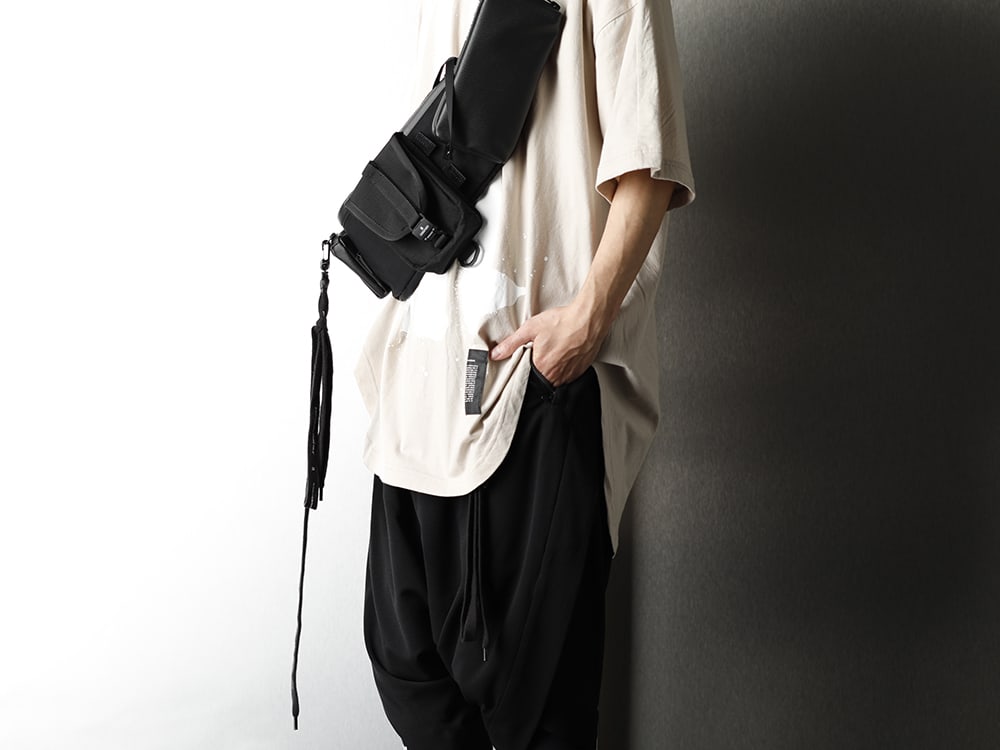 NILøS Black & Beige color Sporty styling - 4-004