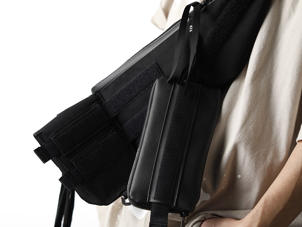 NILøS Black & Beige color Sporty styling - 4-006