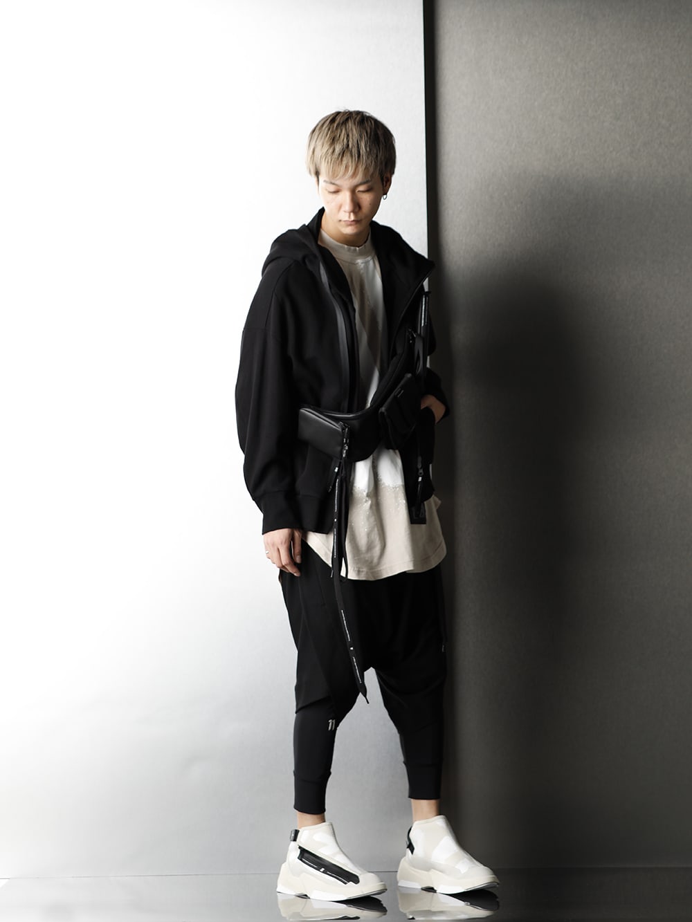 NILøS Black & Beige color Sporty styling - 5-001