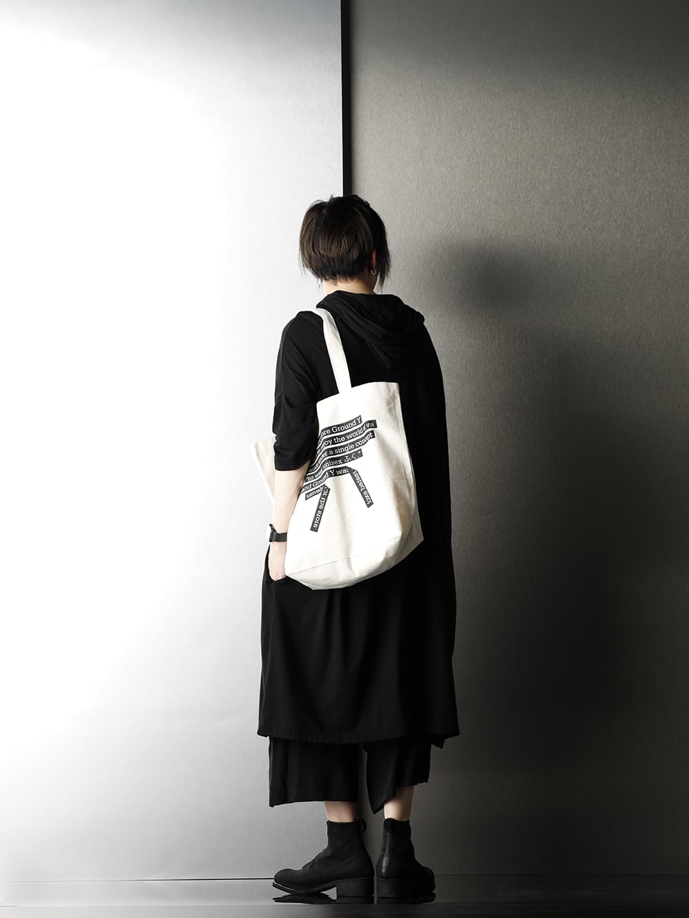 Ground Y 20SS Monotone style with both design and functionality - 1-003