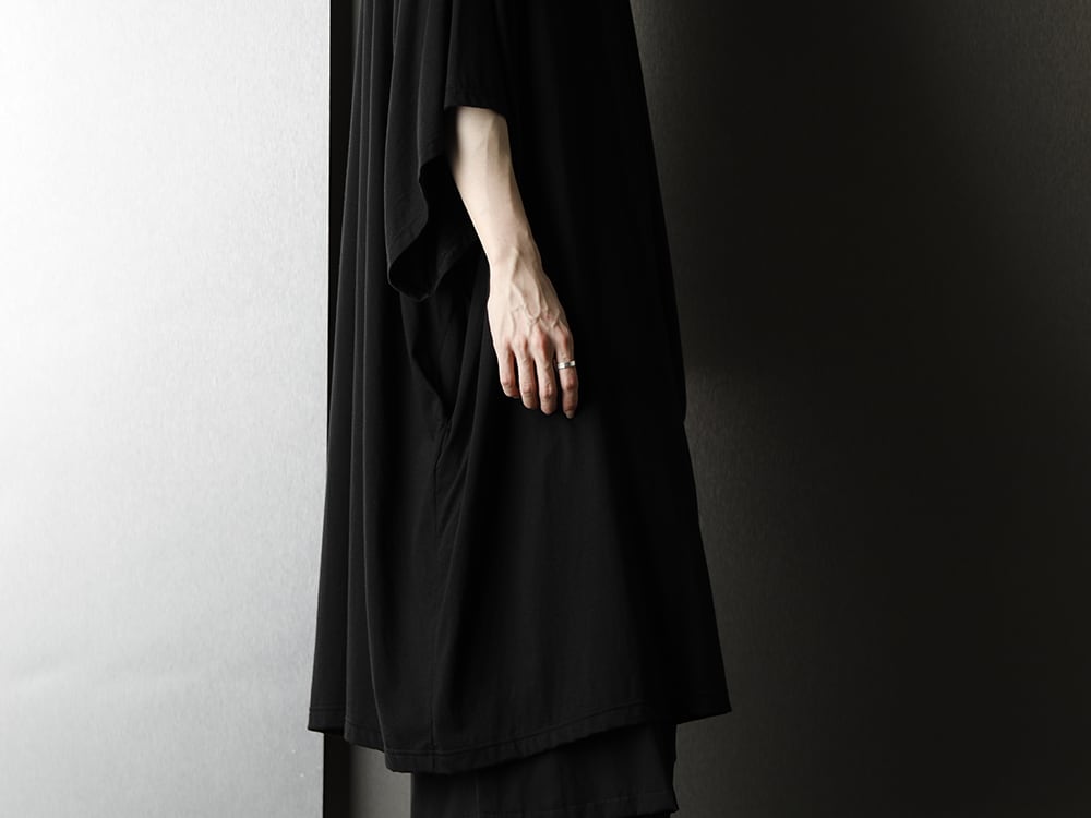 Ground Y 20SS Monotone style with both design and functionality - 2-008