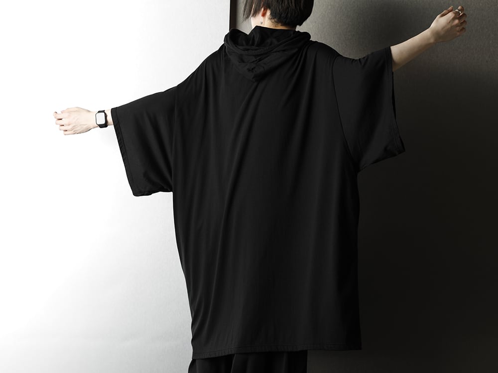 Ground Y 20SS Monotone style with both design and functionality - 2-010