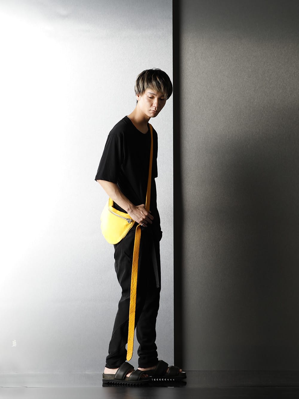 The R Recommended Porch 4 Item - 1-002