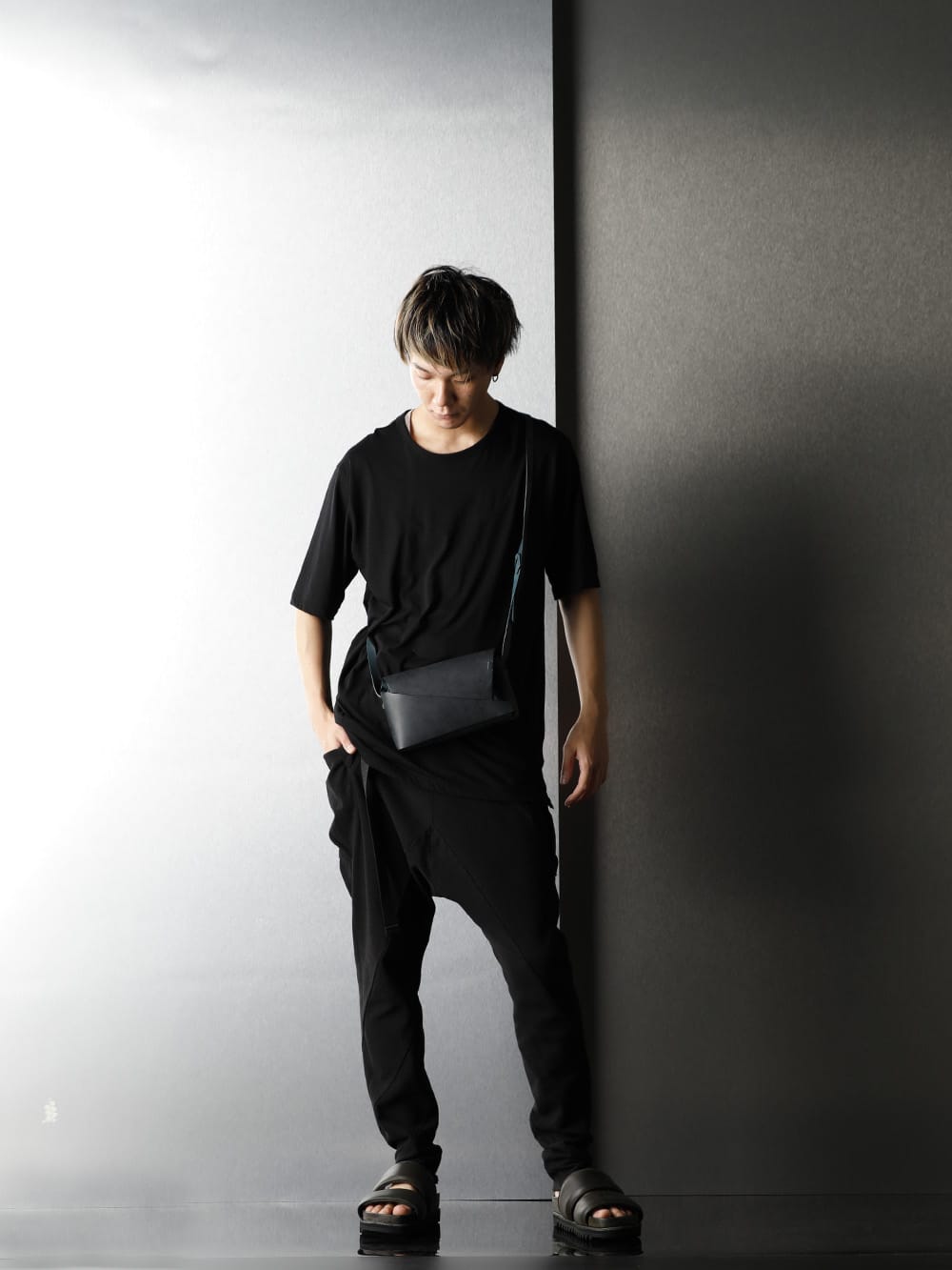 The R Recommended Porch 4 Item - 2-001