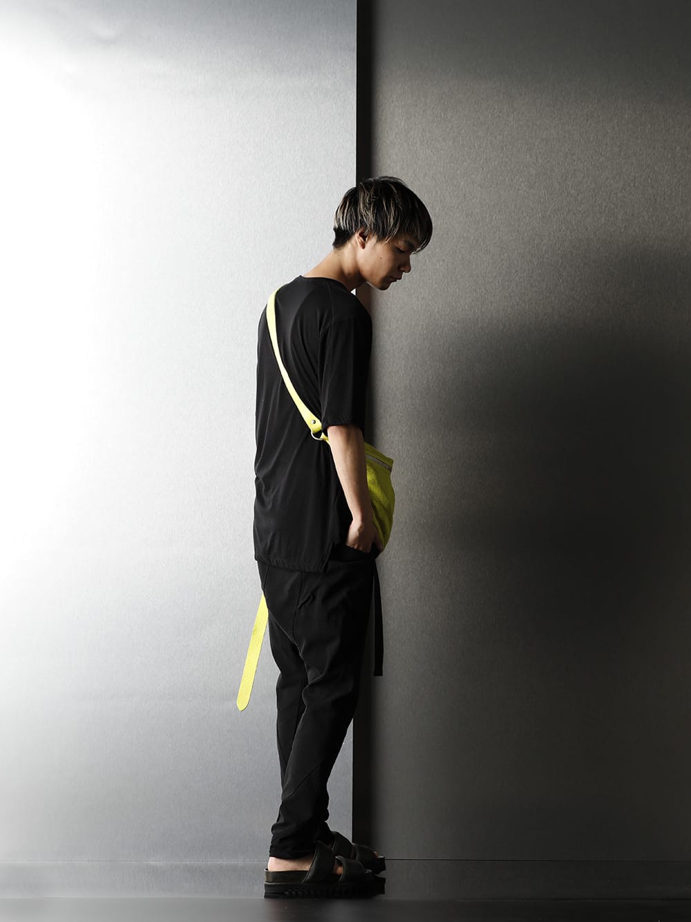 The R Recommended Porch 4 Item - 3-002