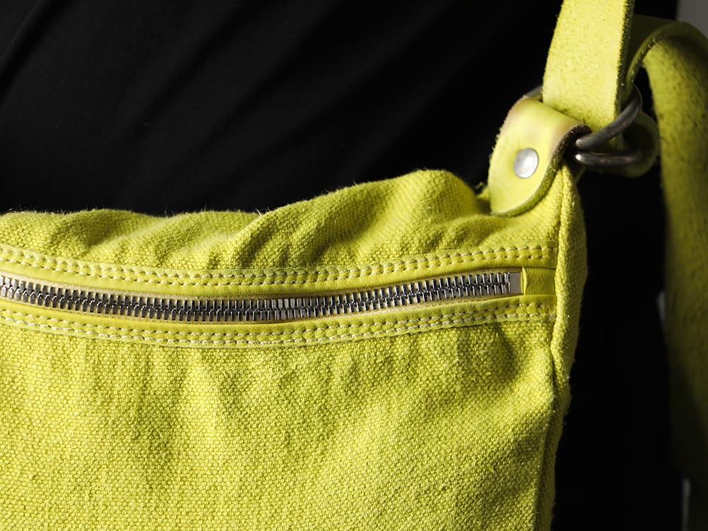 The R Recommended Porch 4 Item - 3-006