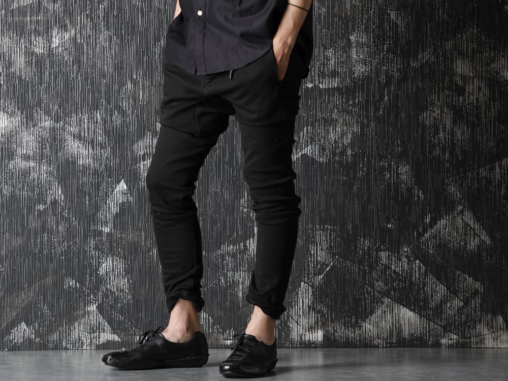 山内 & 11 BY BORIS BIDJAN SABERI DARK TONE STYLE - 3-001